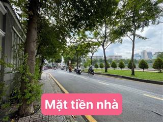 Biệt thự 2 mặt tiền trường sa, dt 10x17m, kết cấu 1 hầm 3 tầng + sân thượng