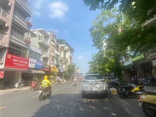 Bán gấp nhà mặt phố nguyễn văn giai, đa kao, quận 1  giá cực tốt