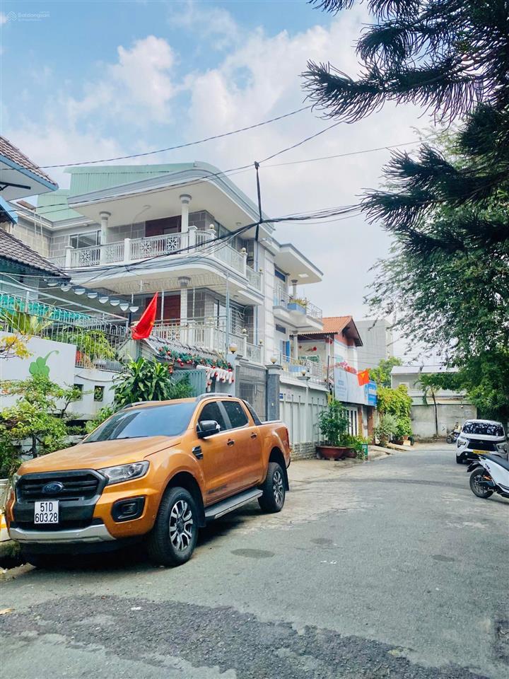 Bán gấp biệt thự nguyễn xí  giảm sâu 3 tỷ (28 tỷ về 25 tỷ)
