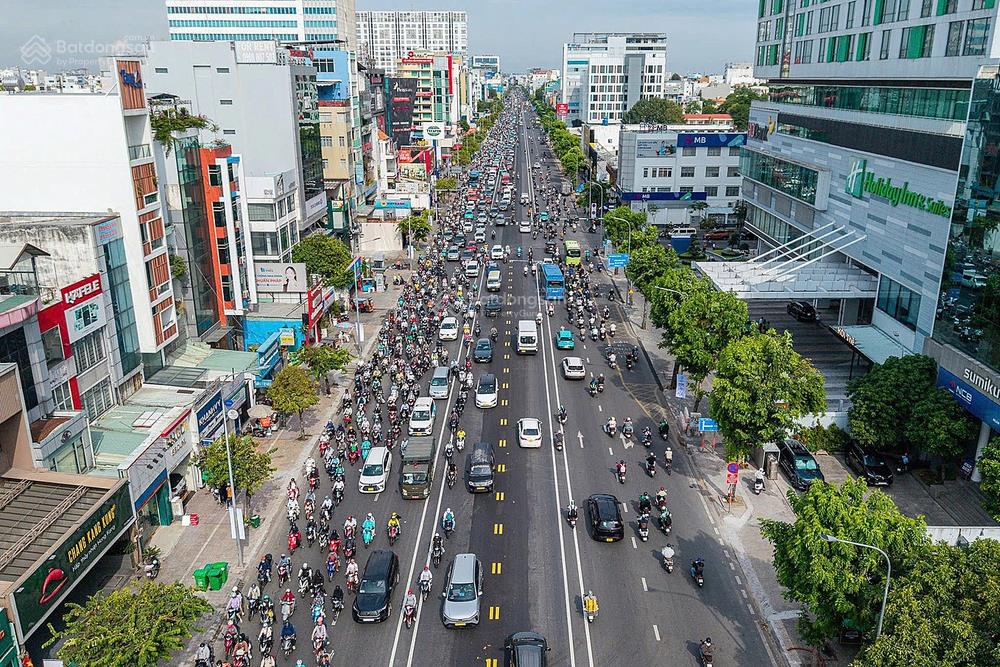 Nhà mặt tiền cộng hòa  kinh doanh đắc địa