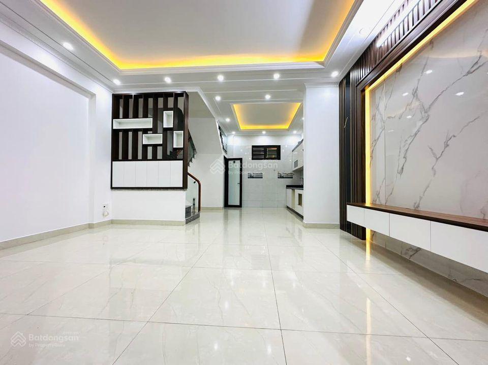 Hạ giá 800tr  còn 14.5 tỷ (quận 1)