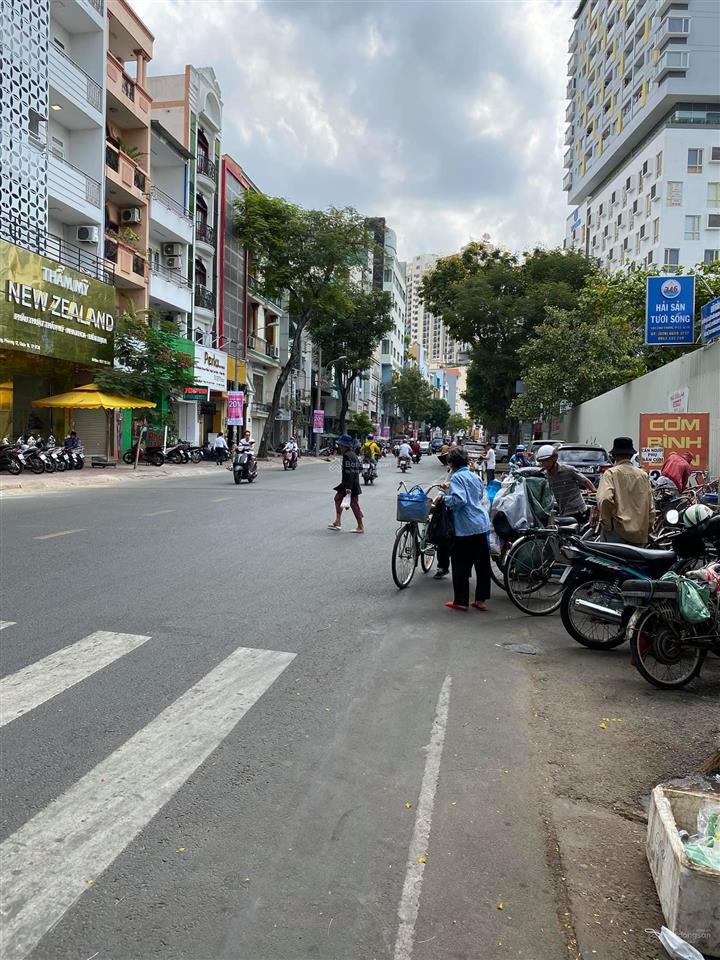 Bán nhà khu d2 bình thạnh  vị trí đắc địa, sát các trường đại học lớn