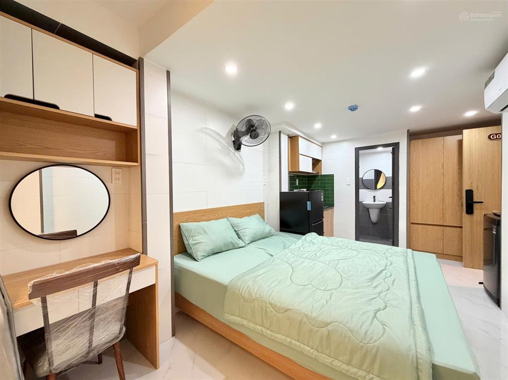 Chdv quy mô lớn góc ngã tư phú nhuận dòng tiền 110 triệu/tháng