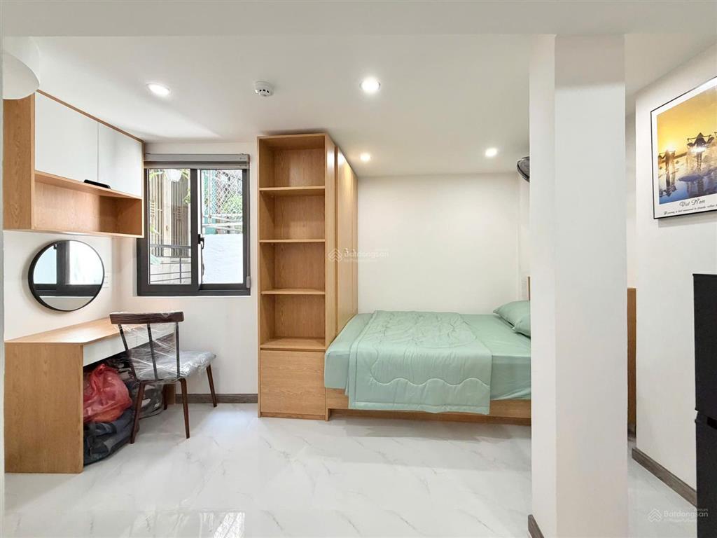 Chdv quy mô lớn góc ngã tư phú nhuận dòng tiền 110 triệu/tháng