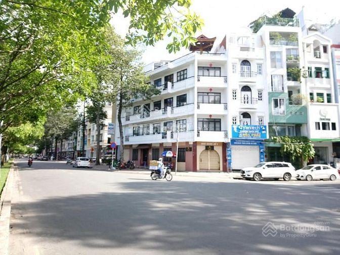 Mặt tiền hoàng sa  phường 7  quận 3 (đoạn 2 chiều)