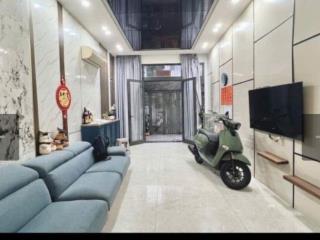 Nhà Mặt tiền kinh doanh quận 1, 64m2,5 tầng,khu vực kinh doanh sầm uất,24 tỷ thương lượng 