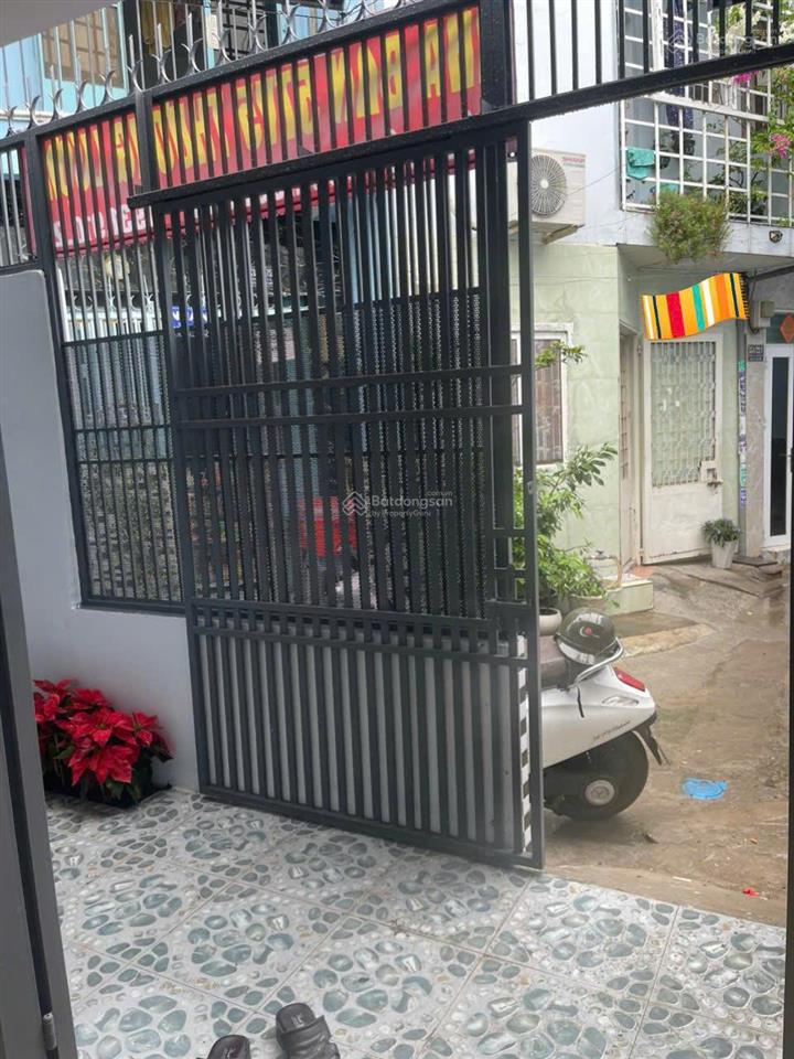 Nhà bán số hồng, 1 gác lửng, vị trí góc phan văn trị, bùi đình túy, p12, cách mặt tiền 20m