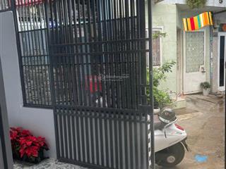 Nhà bán số hồng, 1 gác lửng, vị trí góc phan văn trị, bùi đình túy, p12, cách mặt tiền 20m