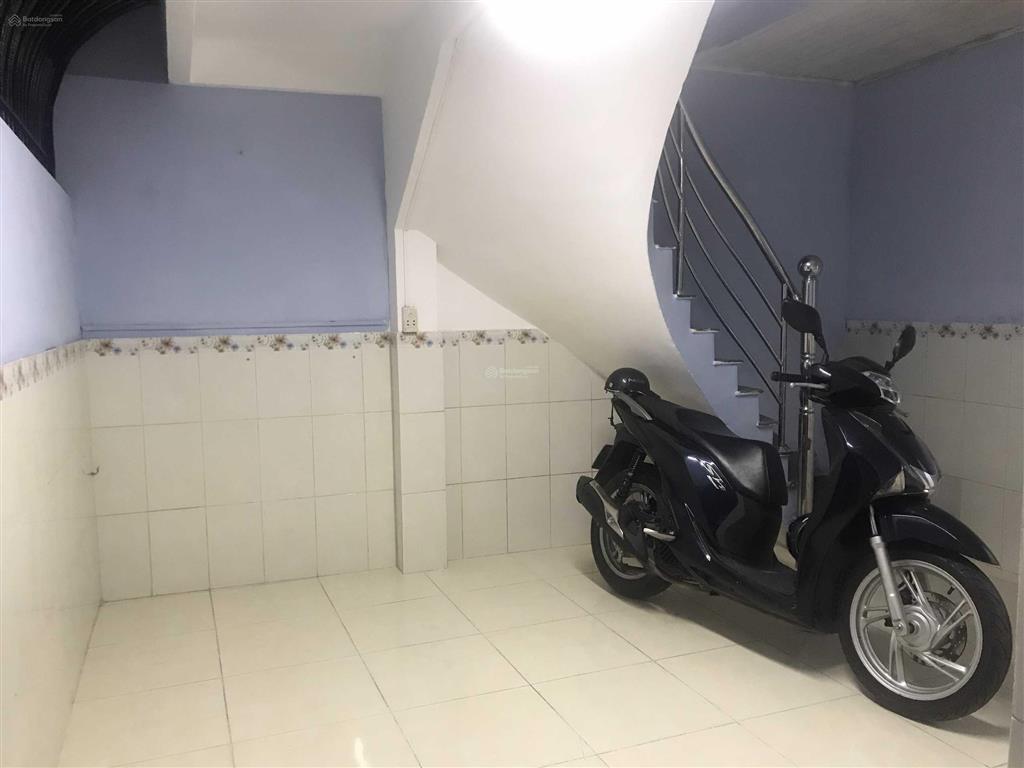 Nhà cho thuê nguyên căn nơ trang long, gần cầu băng ky, ở liền, 1 trệt, 1 lầu, 1 lửng