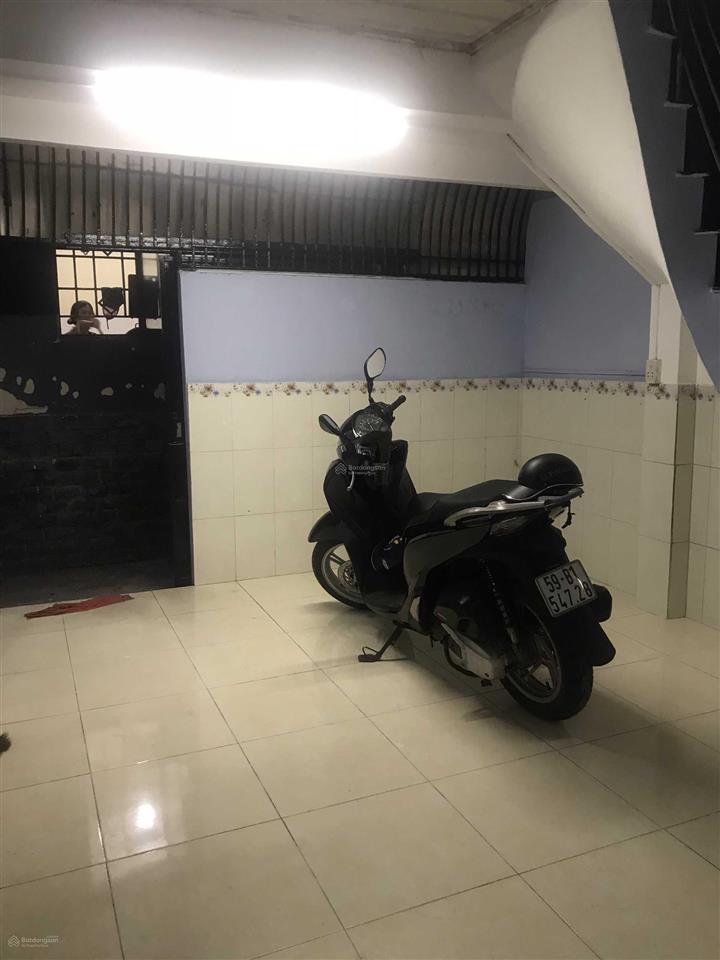 Nhà cho thuê nguyên căn nơ trang long, gần cầu băng ky, ở liền, 1 trệt, 1 lầu, 1 lửng