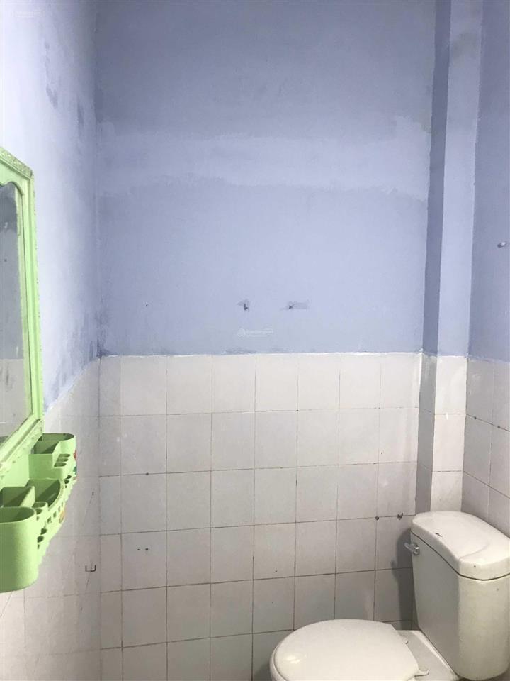Nhà cho thuê nguyên căn nơ trang long, gần cầu băng ky, ở liền, 1 trệt, 1 lầu, 1 lửng