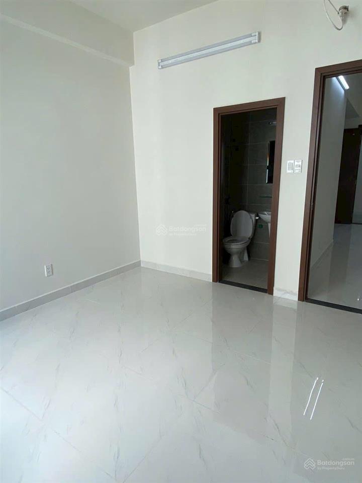 Chính chủ bán căn hộ green river mt phạm thế hiển q8, giá chỉ 2.650 tỷ dt 60m2/ 2pn/2wc, vào ở ngay