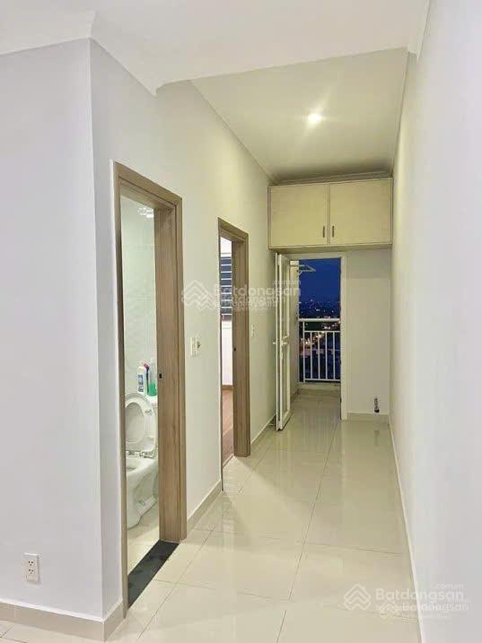 Cho thuê green town bình tân 1pn1wc1pk dọn vào ở ngay có máy lạnh và nội thất  0987 003 ***