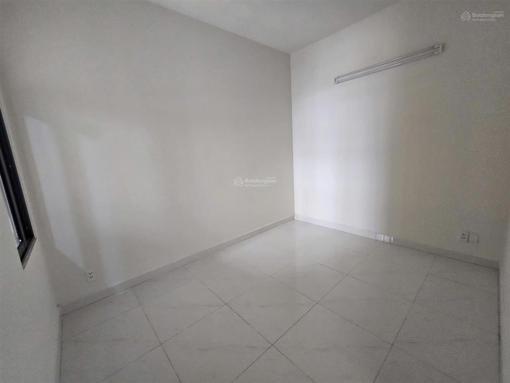 Chính chủ cho thuê ch 2pn2wc65m2 green river mt phạm thế hiển, nhà trống ở ngay, giá 8.5 triệu