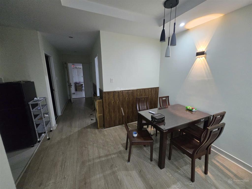 Chính chủ bán căn hộ terra rosa 79,5m22pn2wc sổ hồng sang tên ngay full nội thất, view hồ bơi ueh