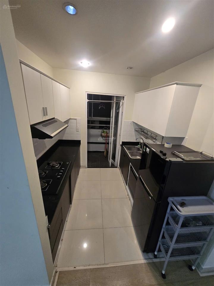 Chính chủ bán căn hộ terra rosa 79,5m22pn2wc sổ hồng sang tên ngay full nội thất, view hồ bơi ueh