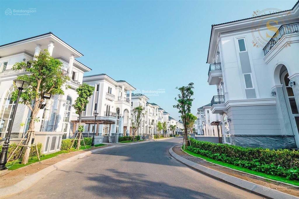 Biệt thự đơn lập sol villas 3 mặt tiền, vị trí cực hiếm. dt 350m2, chỉ 130 tr/m2.  0902 746 ***