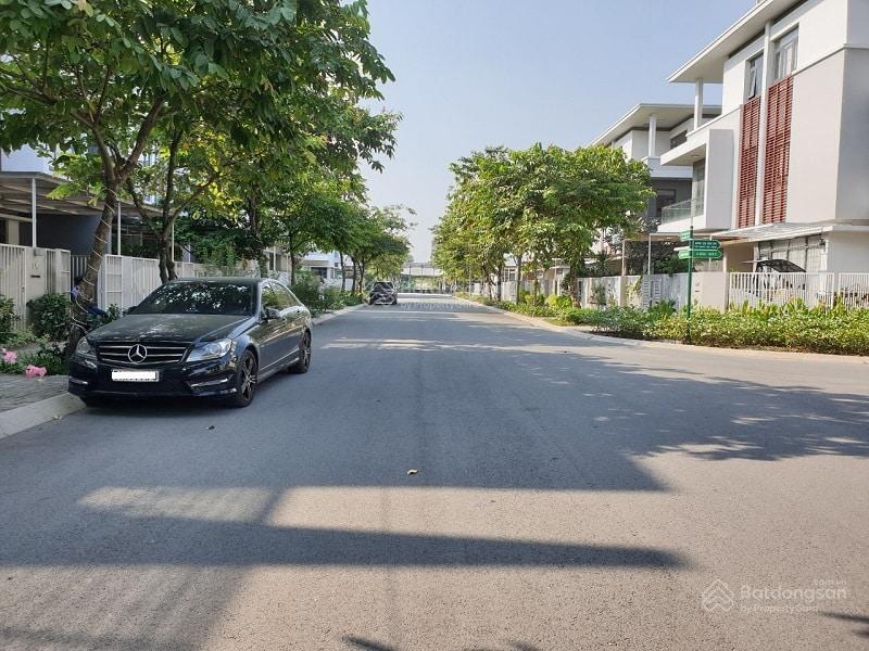 Nhà đường phượng vỹ 20m. dt 120m2, chỉ 13.5 tỷ.  0902,746.319