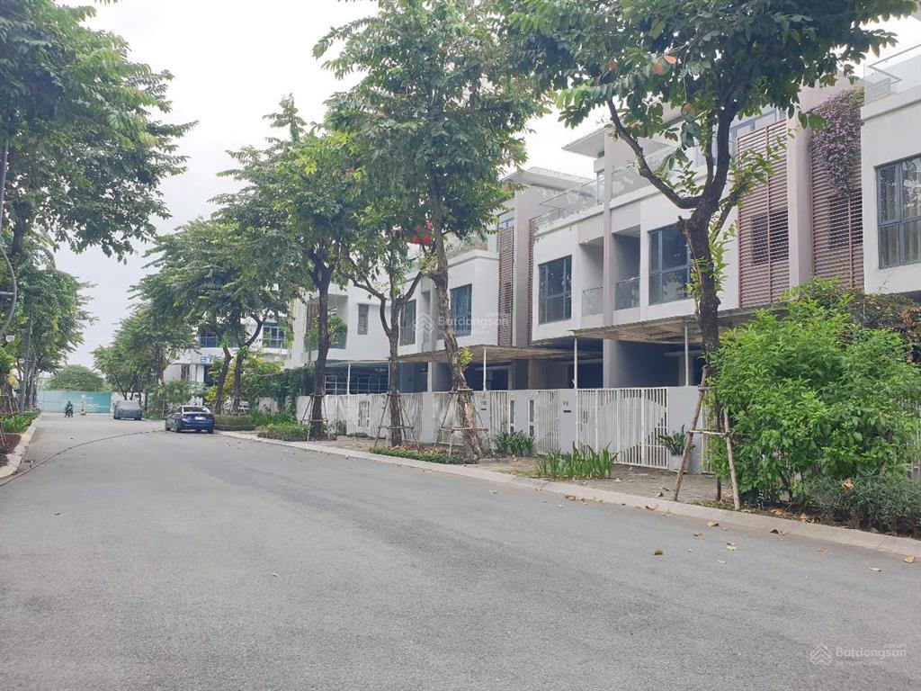 Nhà đường phượng vỹ 20m. dt 120m2, chỉ 13.5 tỷ.  0902,746.319
