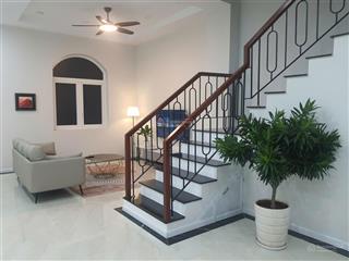 Biệt thự full nt cao cấp, đang có hđ thuê. dt 120m2, chỉ 17,6 tỷ.  0902 746 ***