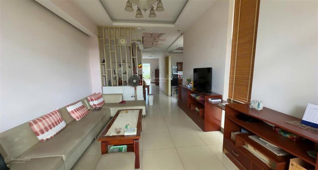 Bán đất tặng nhà. dt 7x24, nhà 4 tầng, đã có sổ, chỉ 8,8 tỷ.  0902 746 ***