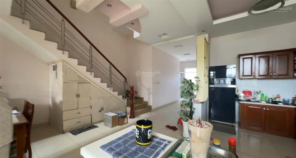 Bán đất tặng nhà. dt 7x24, nhà 4 tầng, đã có sổ, chỉ 8,8 tỷ.  0902 746 ***