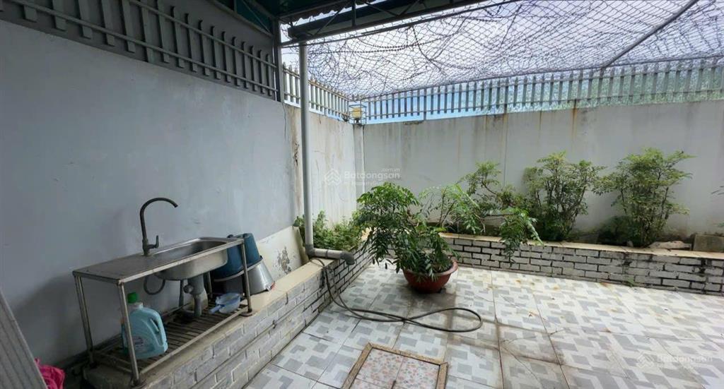 Bán đất tặng nhà. dt 7x24, nhà 4 tầng, đã có sổ, chỉ 8,8 tỷ.  0902 746 ***