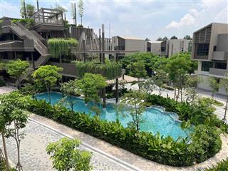 Chủ đi nước ngoài, nhượng lại căn song lập giá cực tốt, đối diện công viên.  0902,746.319