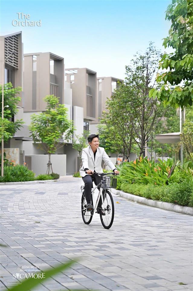 Chủ đi nước ngoài, nhượng lại căn song lập giá cực tốt, đối diện công viên.  0902 746 ***