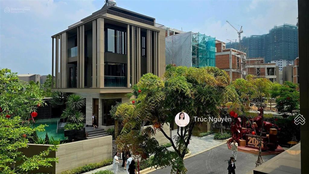 Biệt thự siêu đẹp, khu compound sycamore. dt 200m2, chỉ 20 tỷ.  0902 746 ***