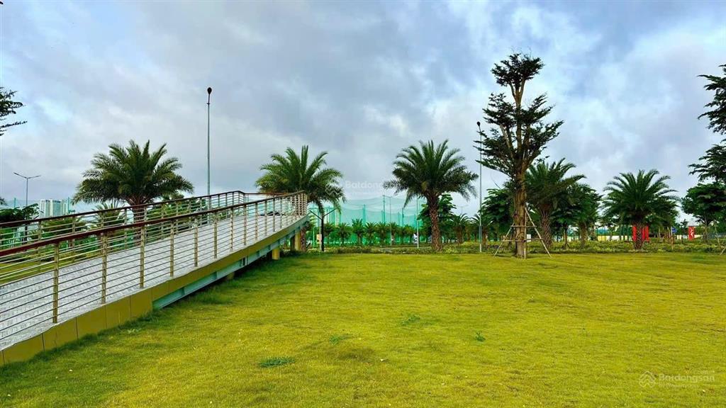 Biệt thự vườn khu compound. dt 6x19m. nhà 3 mặt sông. chỉ trả 20% nhận nhà.  0902.746,319