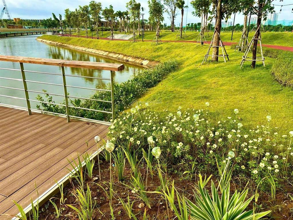 Biệt thự vườn khu compound. dt 6x19m. nhà 3 mặt sông. chỉ trả 20% nhận nhà.  0902.746,319