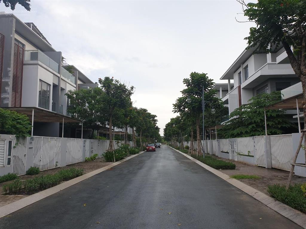Biệt thự song lập phố đông, đã hoàn thiện nội thất. dt 200m2, chỉ 22,5 tỷ.  0902 746 ***