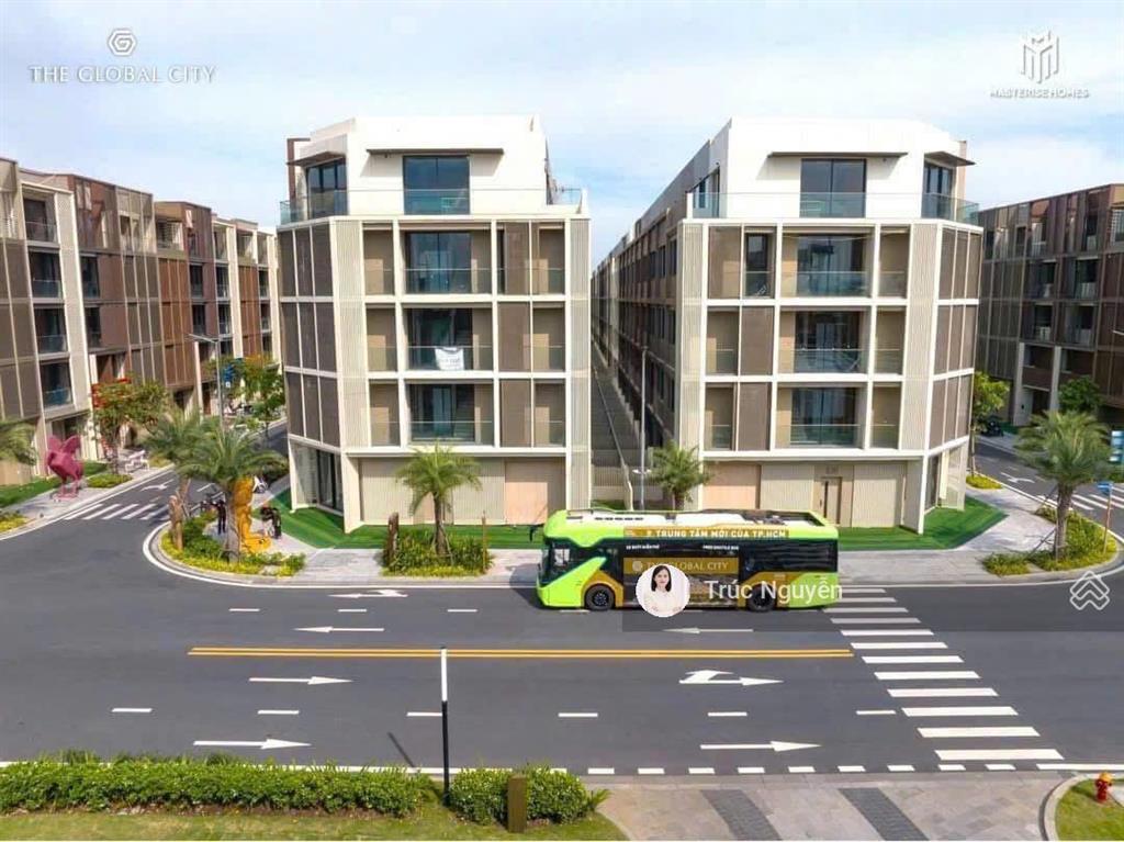 Nhà phố 5 tầng, trực diện trung tâm thương mại, chỉ 47 tỷ.  0902 746 ***