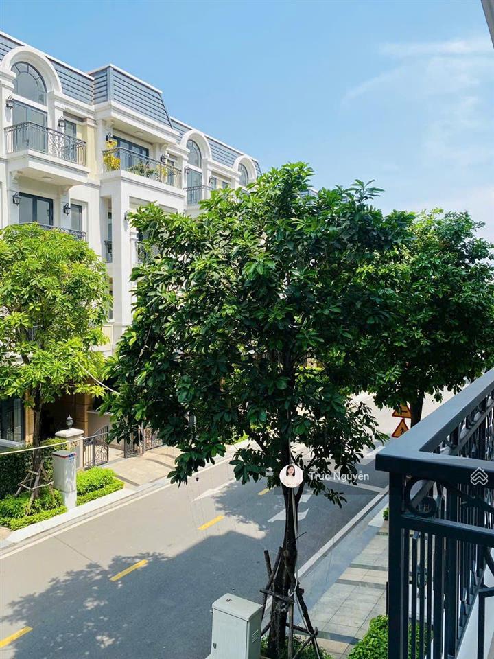 Biệt thự song lập, đối diện công viên. dt 10x20, chỉ 30 tỷ.  0902 746 ***