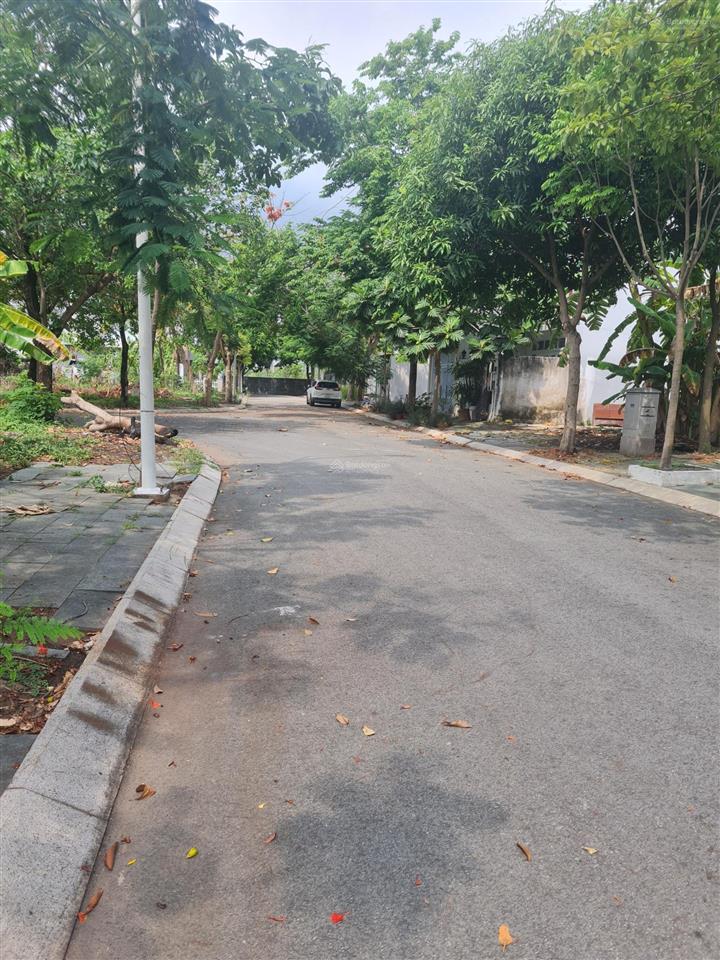 Lô 2 mt trước sau, sổ riêng, xd tự do. dt 6.5 x 18.6. chỉ 54 tr/m2,  0902 746 ***