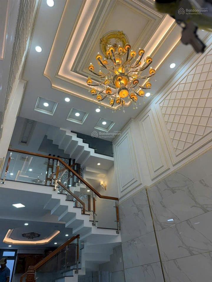 Thiết kế nhà cổ điển, sang trọng (4x13) 3.5 tấm .giá 7 tỷ
