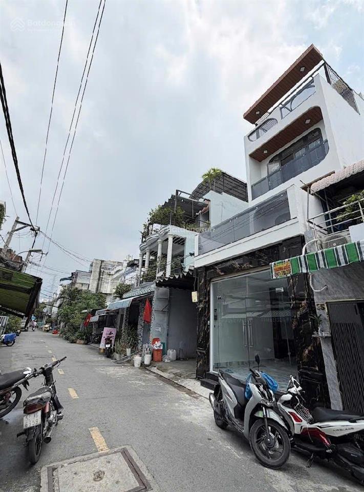 Nhà 4 tấm (4.8 x 18) mt lê công phép ngay kinh dương vương