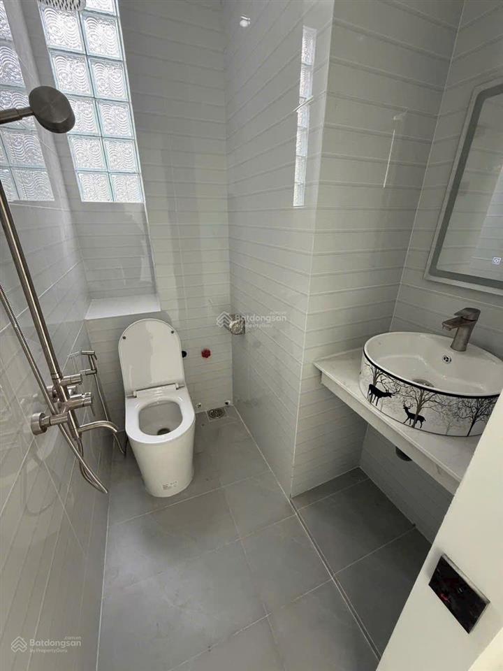 Vị trí cực đẹp  sát mt an dương vương  nhà 3 tấm chỉ 6.6 tỷ