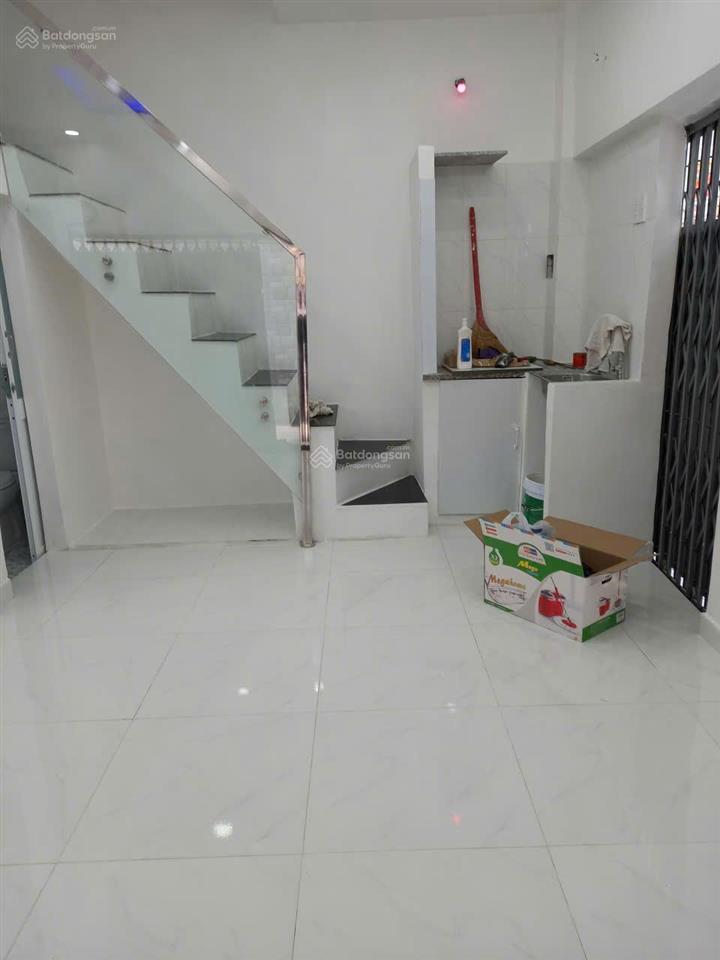 Chỉ 3.35 tỷ! có ngay nhà 2 tấm mới đẹp đường phạm văn chí