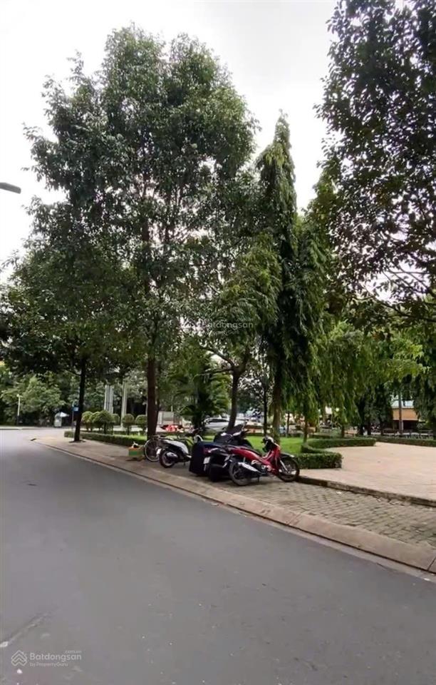 Chỉ 10 tỷ!!! nhà (4x17) 1 lầu mt đường 10m kdc bình phú 1