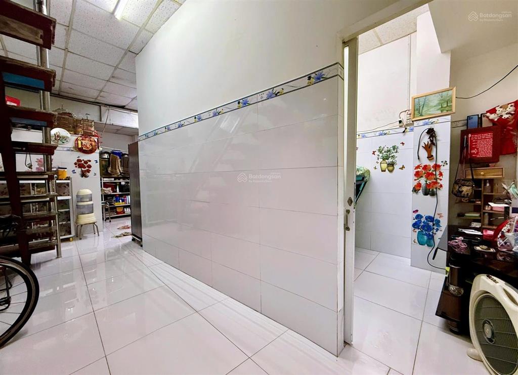 Nhà (4.3x16m) 1 lầu hxh đường bà hom ngay chợ phú lâm