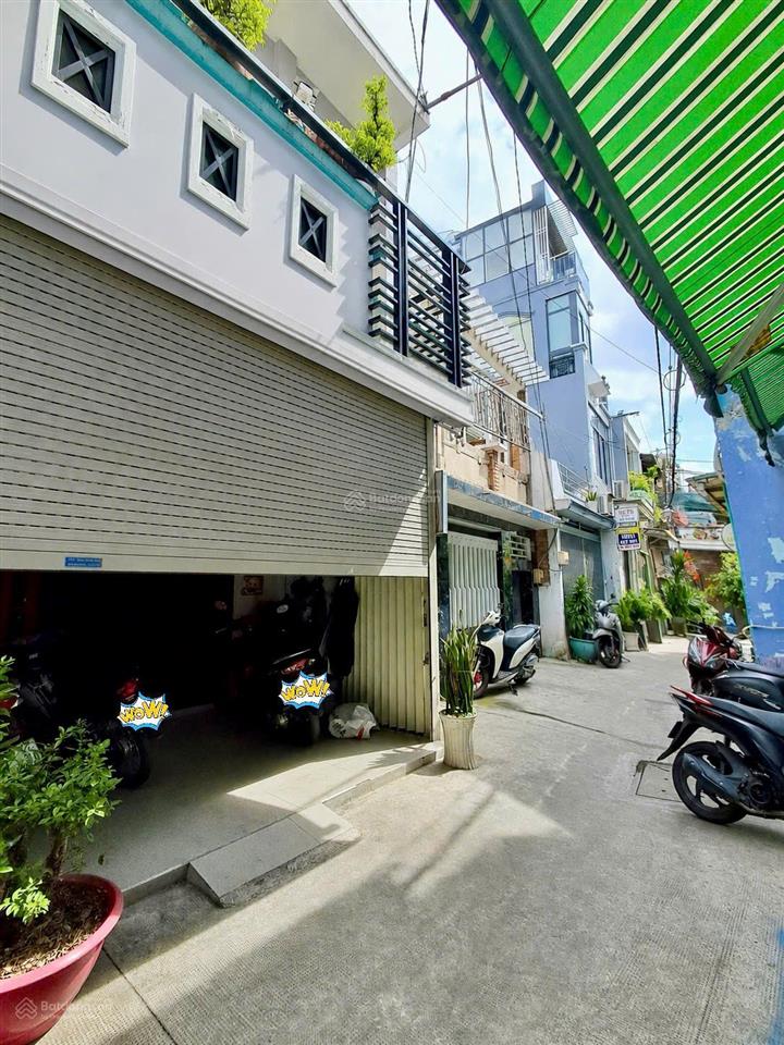Nhà (4.3x16m) 1 lầu hxh đường bà hom ngay chợ phú lâm