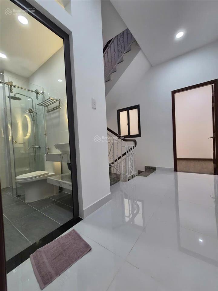 Vị trí đẹp tiện kd ngay lũy bán bích  lương thế vinh