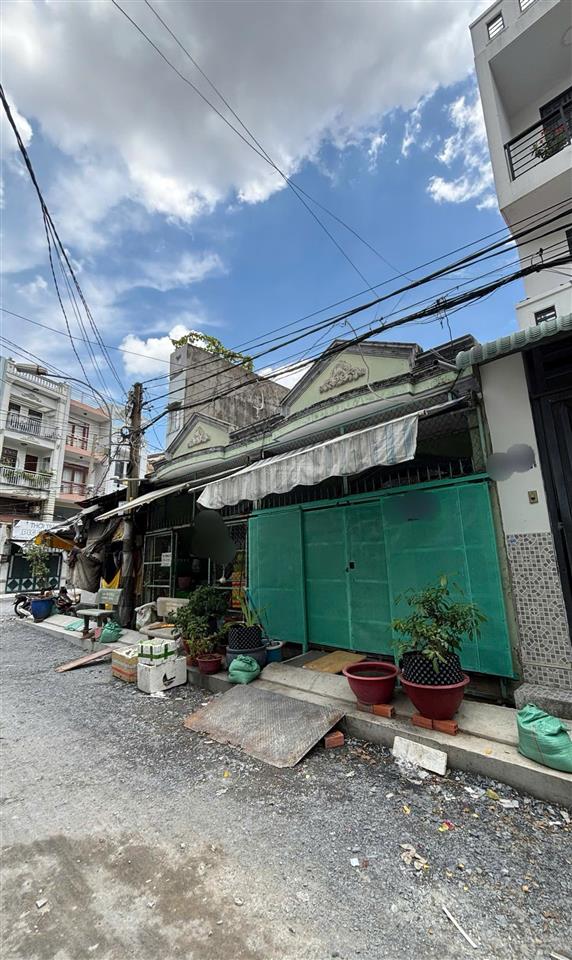 Ngộp bank!! chỉ 17 tỷ  có ngay nhà (8x17) khu bình phú 1