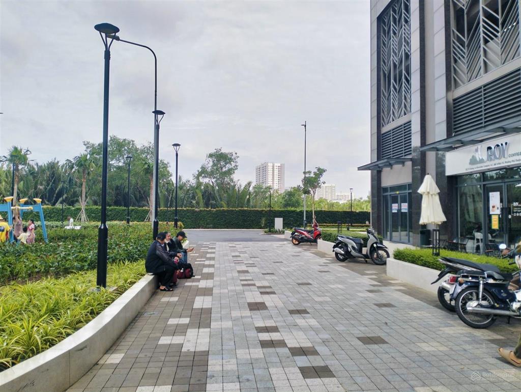 Bán gấp căn shophouse q7 riverside đang cho thuê giá 36tr/tháng, hợp đồng thuê 5 năm  0918 765 ***