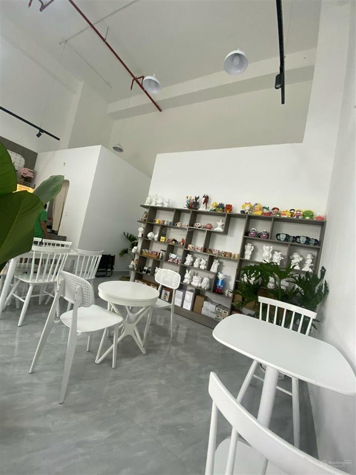 Bán gấp căn shophouse q7 riverside đang cho thuê giá 36tr/tháng, hợp đồng thuê 5 năm  0918 765 ***