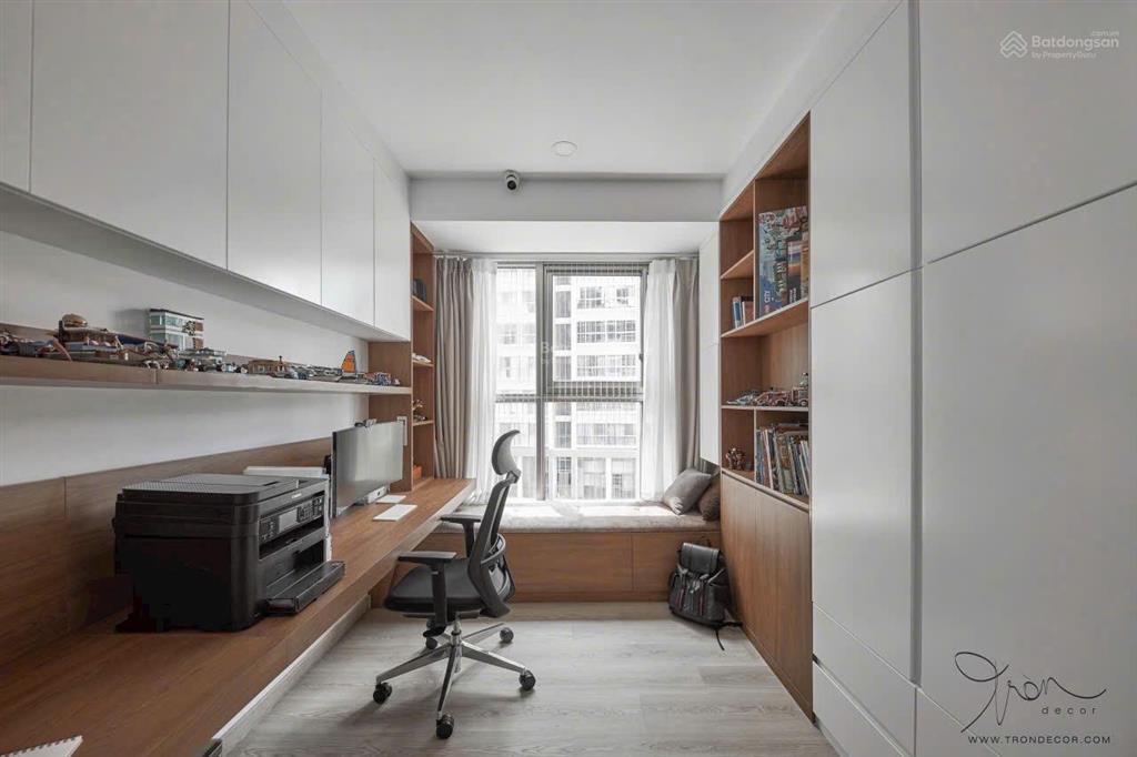 Chủ ngộp giảm 700tr bán gấp căn 3pn midtown diện tích 130m2 full nội thất hỗ trợ xem nhà 24/7