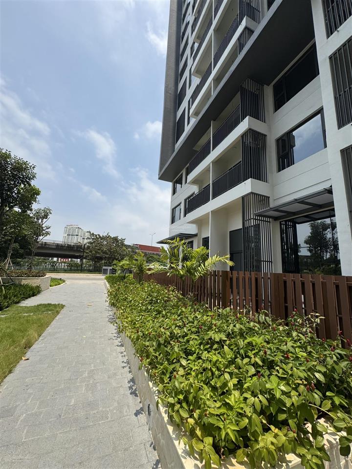 Bán căn nhanh hộ sân vườn 198m2  hàng hiếm tại the infiniti quận 7  view biển nhân tạo