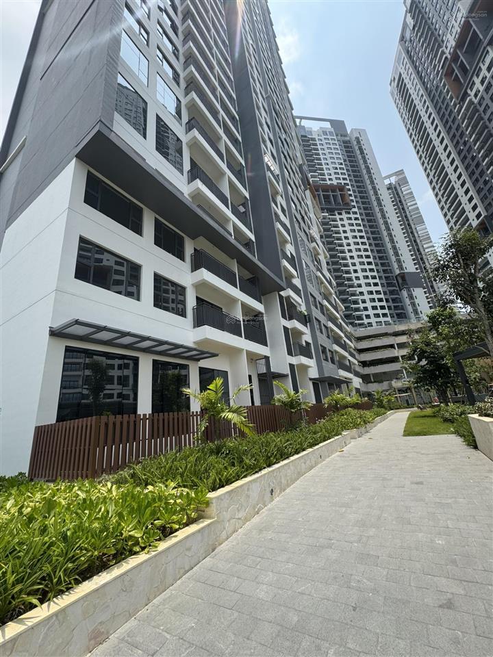 Bán căn nhanh hộ sân vườn 198m2  hàng hiếm tại the infiniti quận 7  view biển nhân tạo